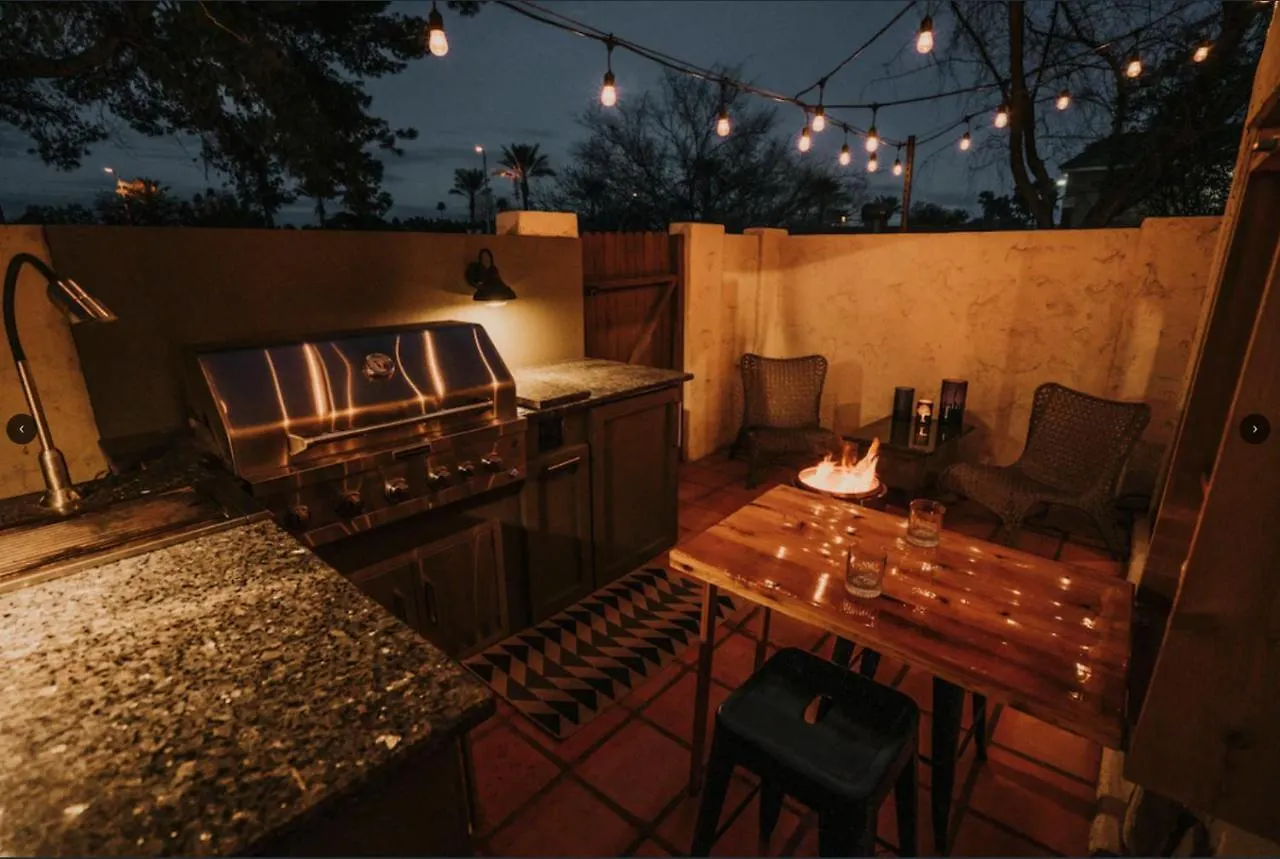 Renovated Private In The Heart Of Old Town Scottsdale, Pool & Hot Tub, Outdoor Bar & Kitchen, Walk To Shops & Bars Διαμέρισμα 0*, Σκότσντεϊλ Ηνωμένες Πολιτείες της Αμερικής