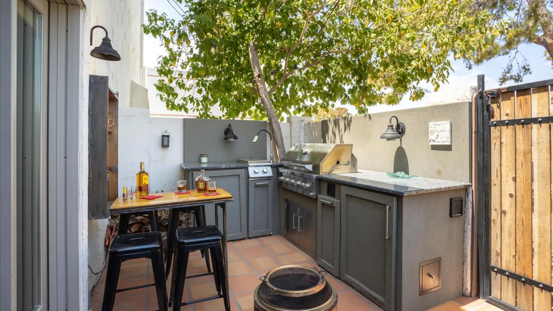 Renovated Private In The Heart Of Old Town Scottsdale, Pool & Hot Tub, Outdoor Bar & Kitchen, Walk To Shops & Bars Διαμέρισμα